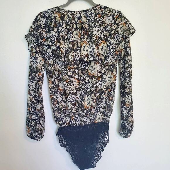 Intimately Free People Cottage Floral Bodysuit XS Ruffle Blousy Whimsy Fairy Top - Picture 8 of 10